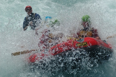 08 Rafting.JPG